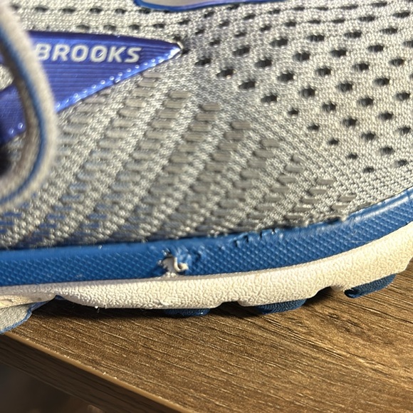 Brooks Men Ghost 12 Running Sneakers size 105 in great condition - Picture 6 of 6